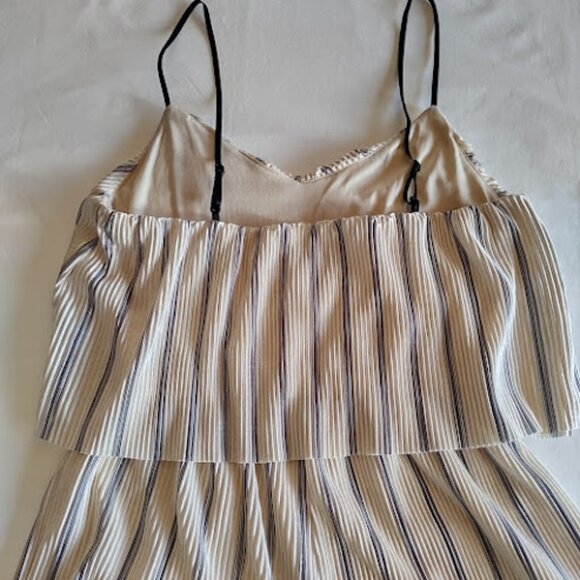 GYPSIES AND MOONDUST Spaghetti Strap Overlay Accordion Pleat Striped Romper M - Picture 8 of 15
